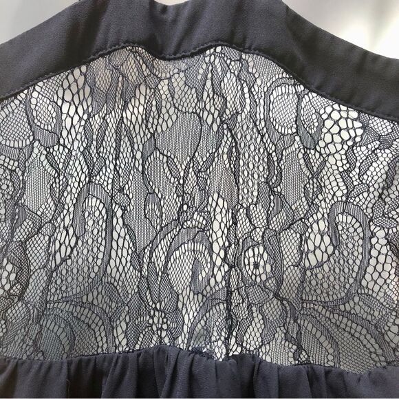 BCBG Generation navy blue layered lace back cocktail dress woman’s size 2 - Picture 6 of 11